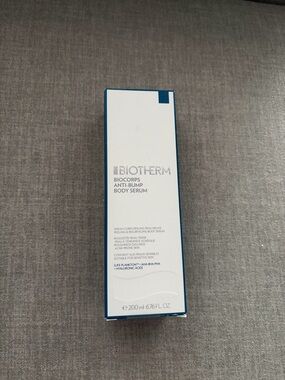 Biotherm Biocorps Anti-Bump Body Serum - White & Blue